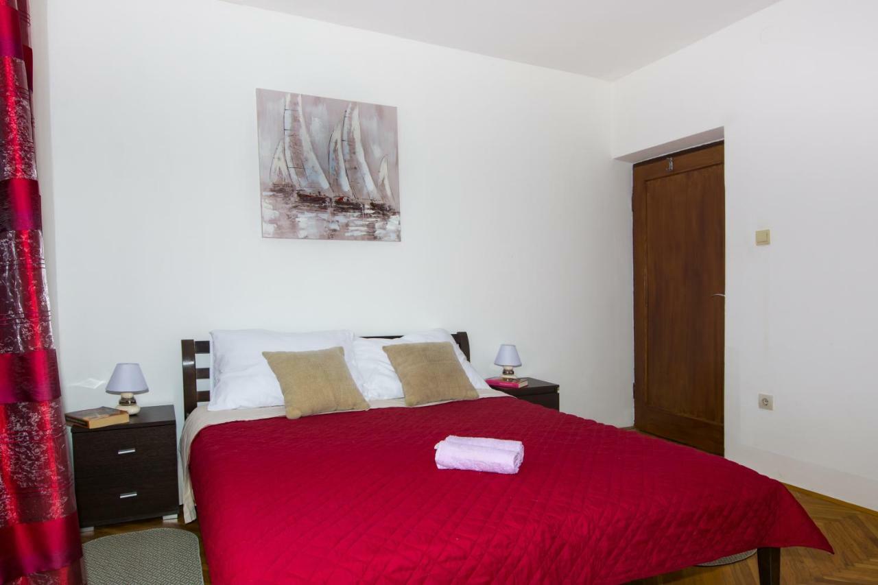 Apartment Park *